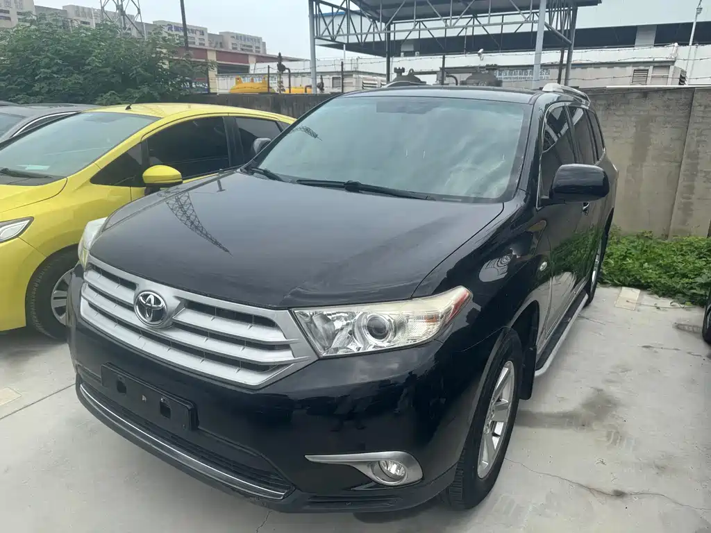 Toyota Highlander 2015 — фото 2