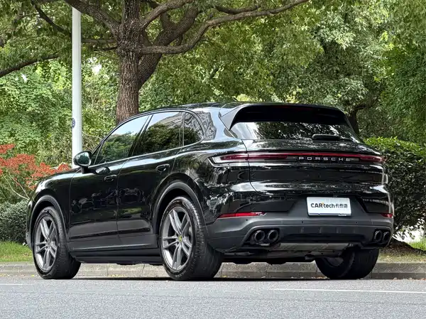 Porsche Cayenne 2023