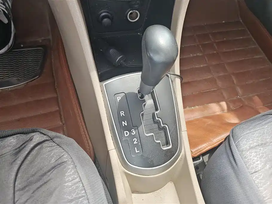 Hyundai Verna 2016 — фото 16