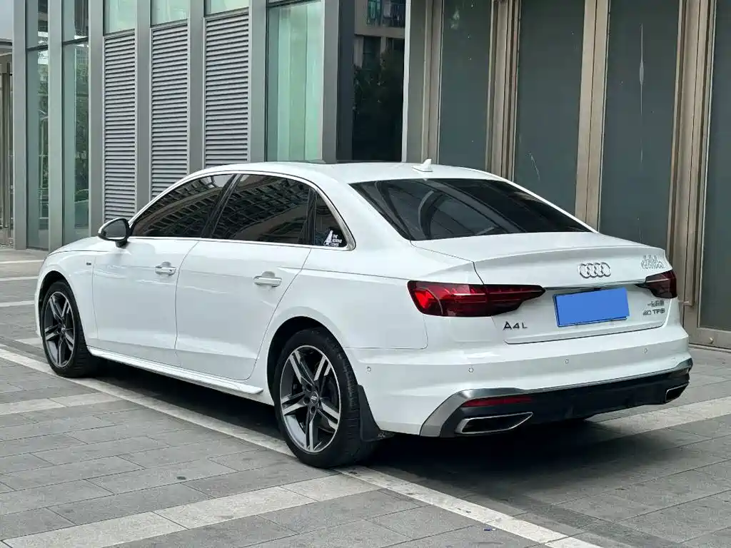 Audi A4L 2020 — фото 4