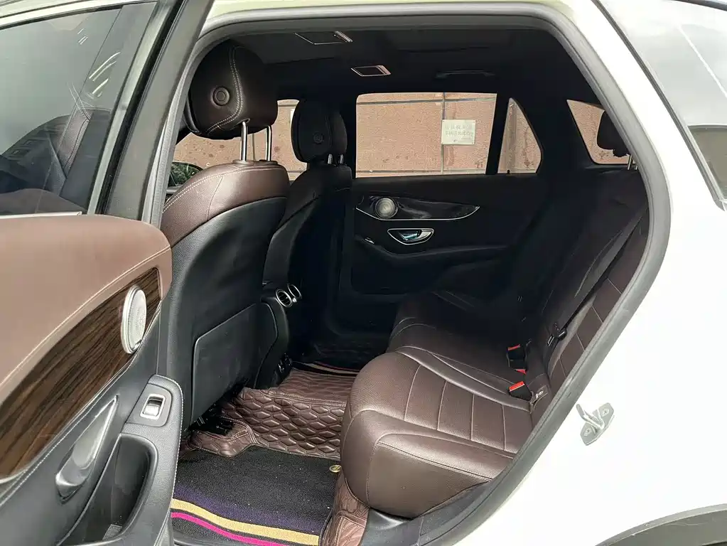 Mercedes-Benz GLC 2019 — фото 10