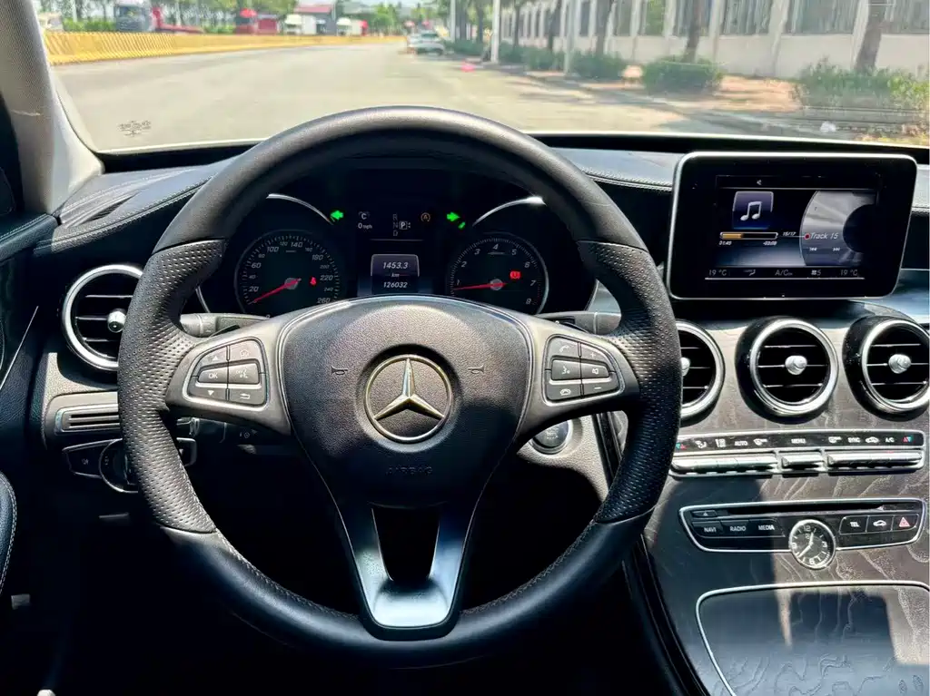Mercedes-Benz C-Class 2015 — фото 13