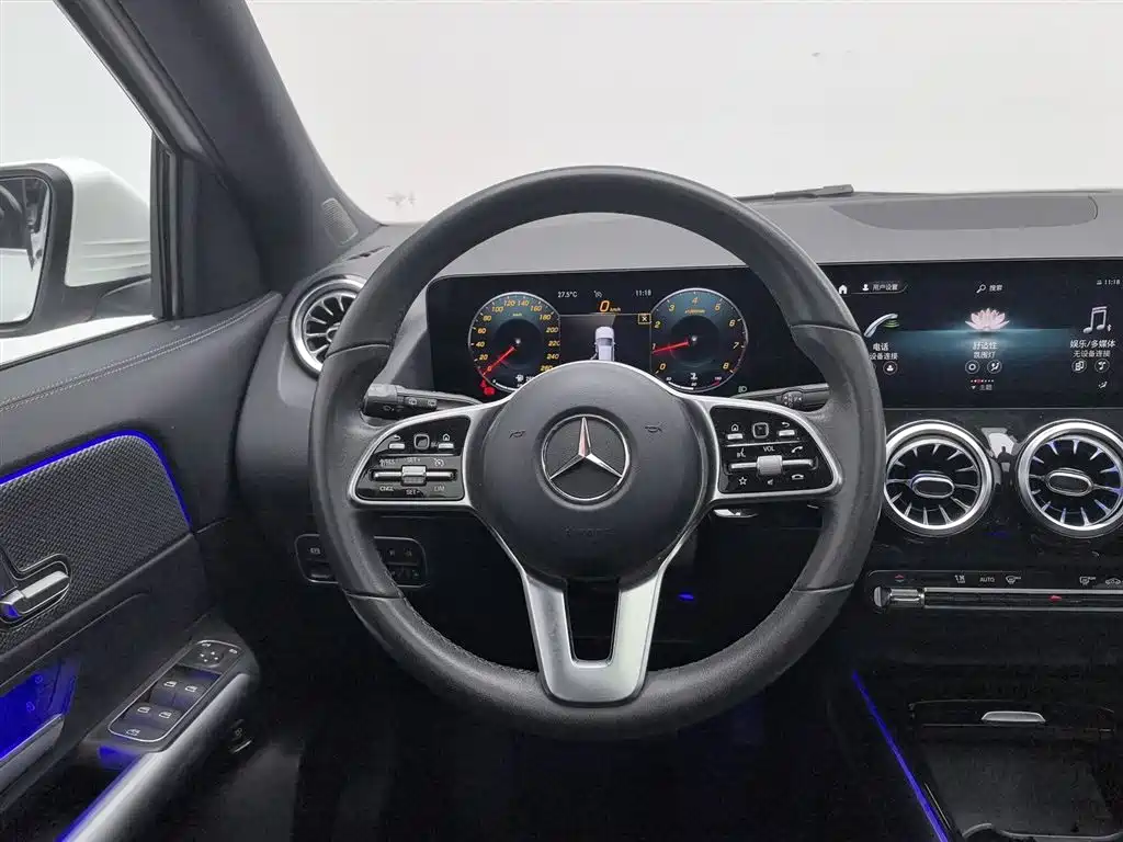 Mercedes-Benz GLA 2021 — фото 11