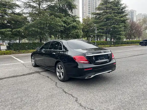 Mercedes-Benz E-Class 2016