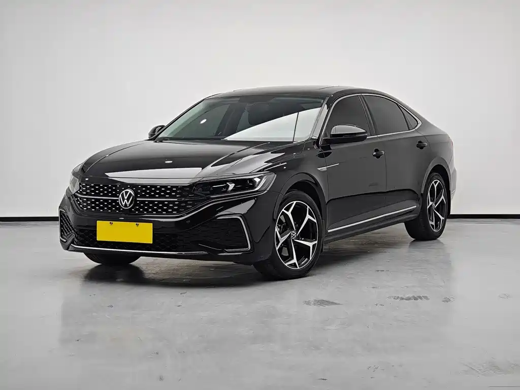 Volkswagen Passat 2024