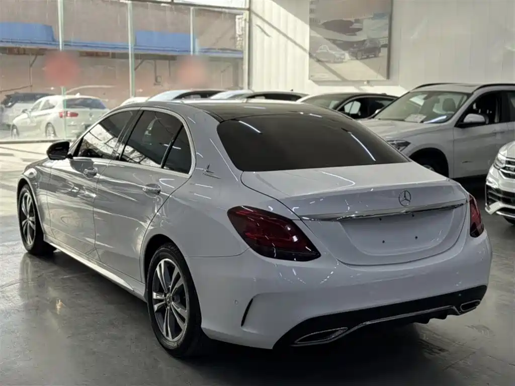 Mercedes-Benz C-Class 2021 — фото 10