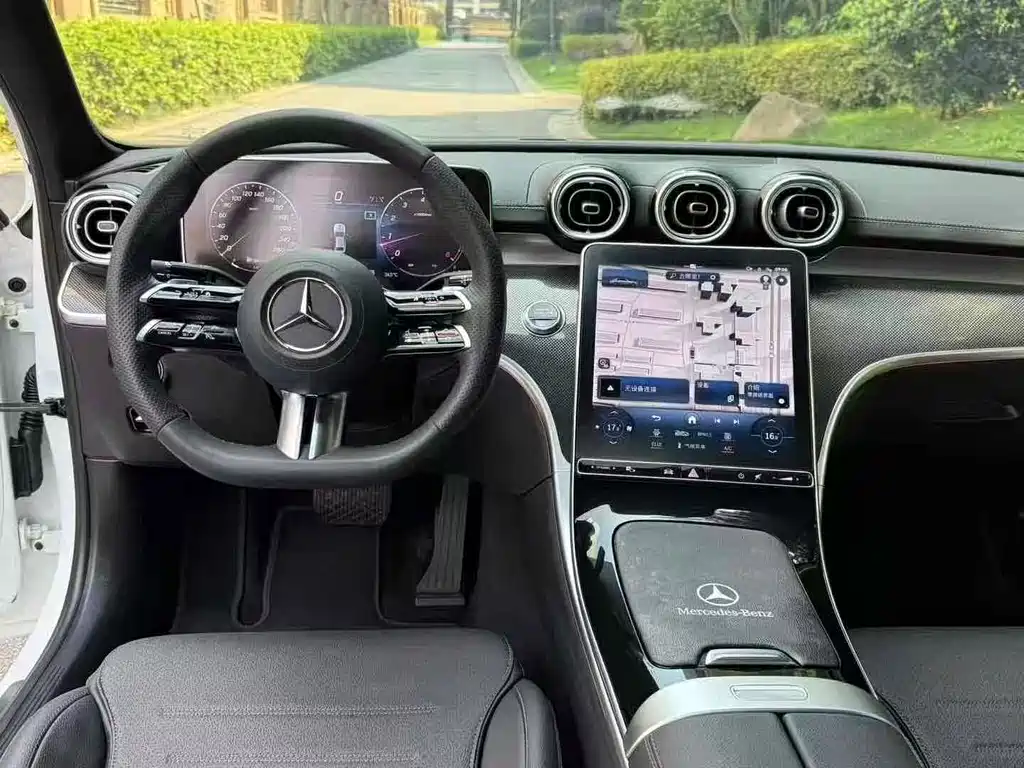 Mercedes-Benz C-Class 2023 — фото 9