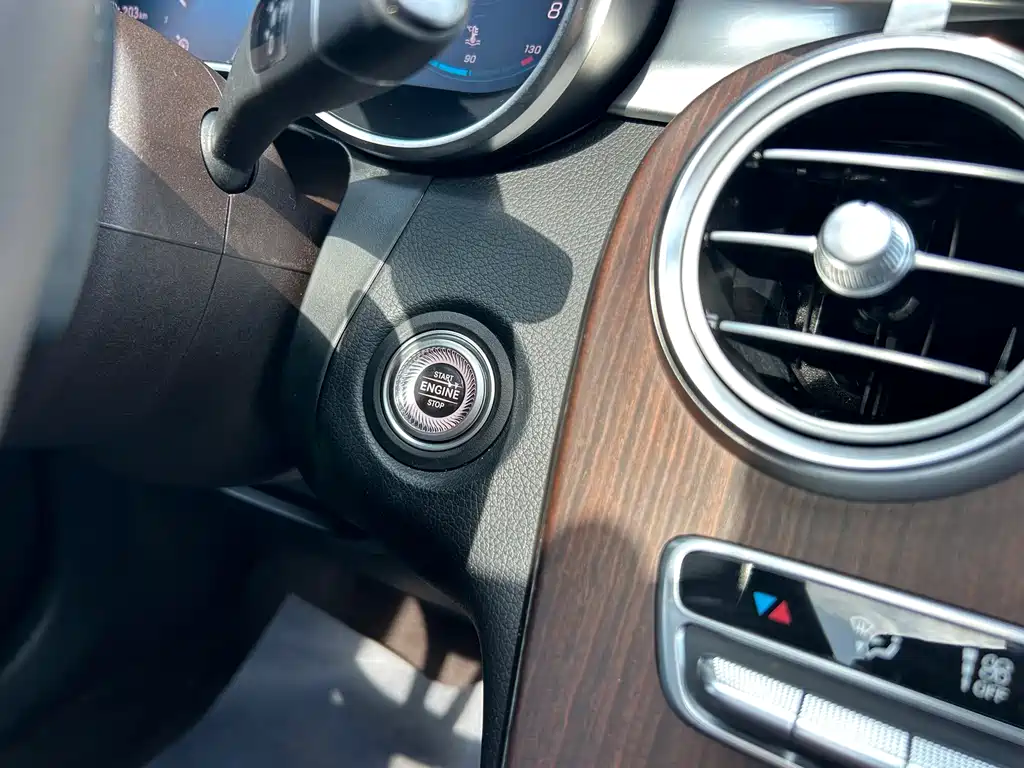 Mercedes-Benz GLC 2021 — фото 21