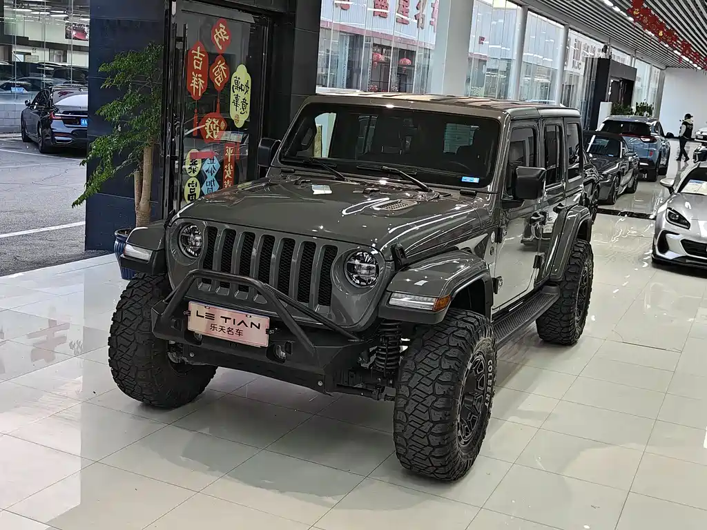 Jeep Wrangler 2021 — фото 2