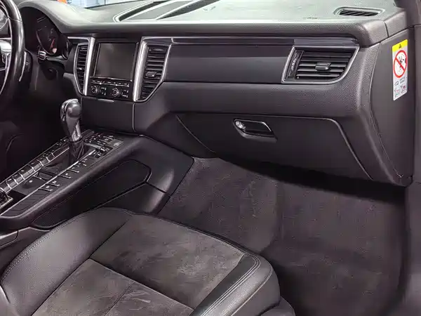 Porsche Macan 2015