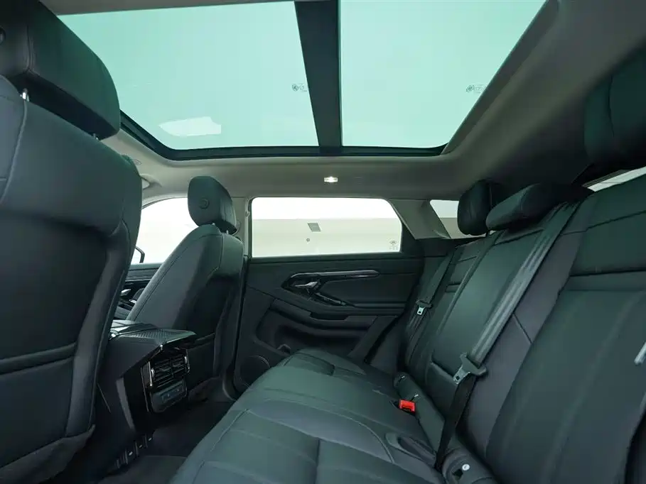 Land Rover Evoque 2023 — фото 21