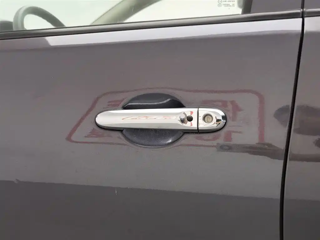 Nissan Sunny 2017 — фото 18