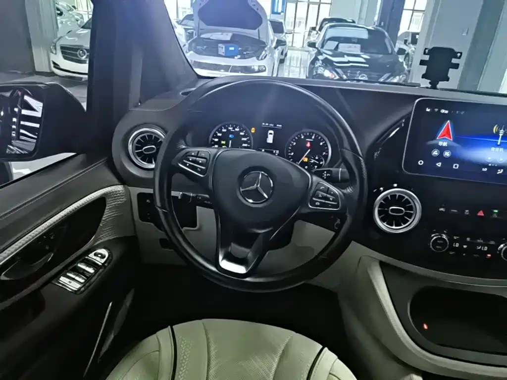 Mercedes-Benz Vito 2021 — фото 11