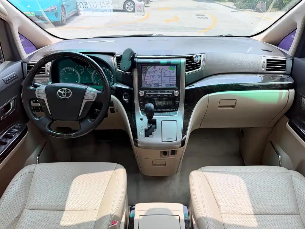 Toyota Alphard 2013 — фото 8