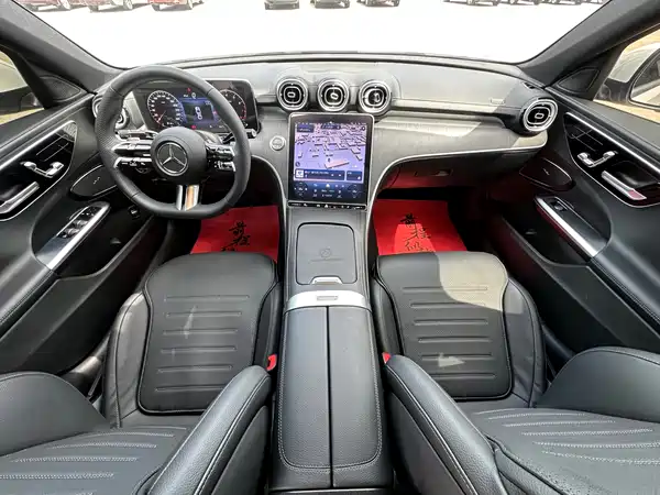 Mercedes-Benz C-Class 2024