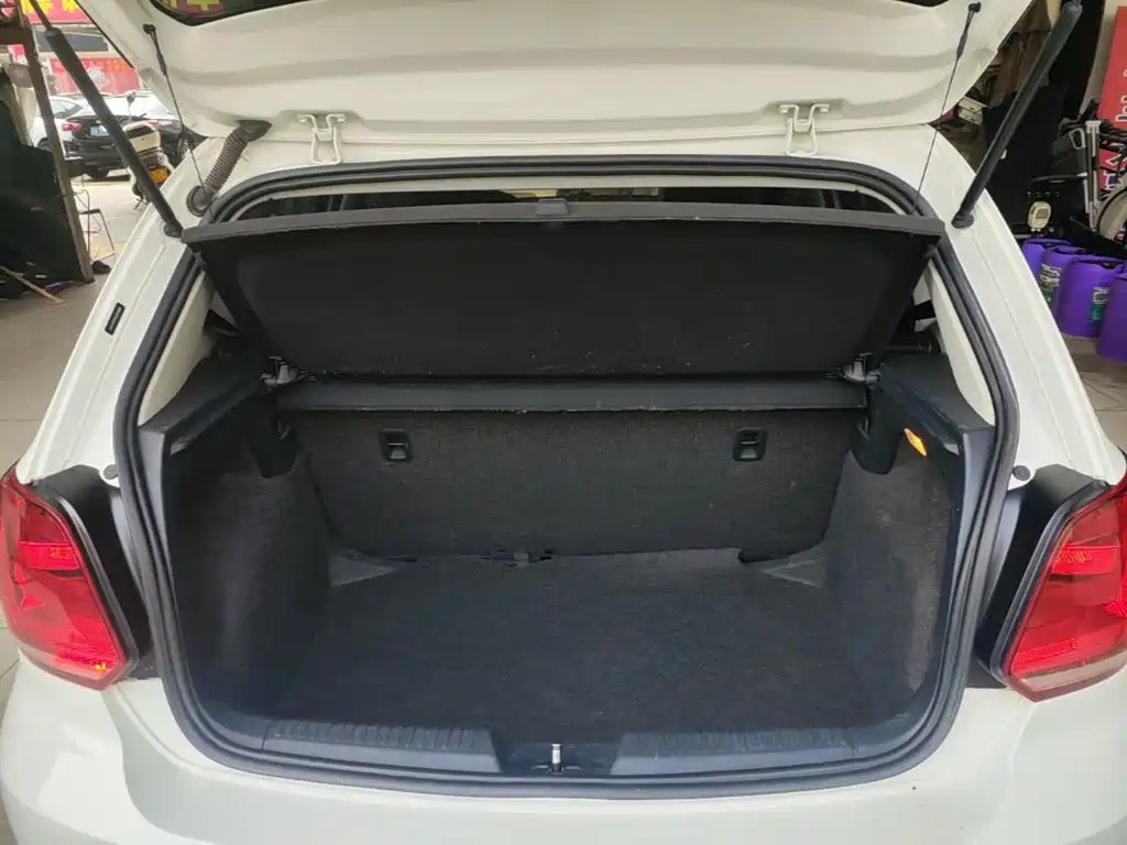 Volkswagen Polo 2018 — фото 19