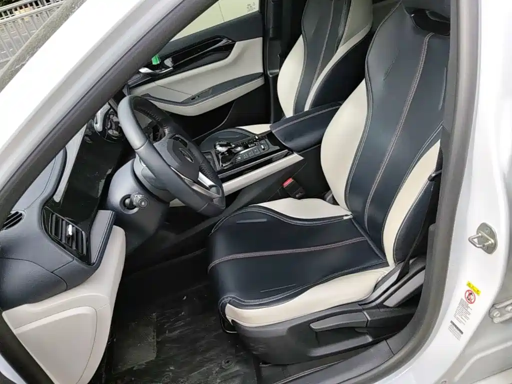 BYD Qin PLUS 2023 — фото 15