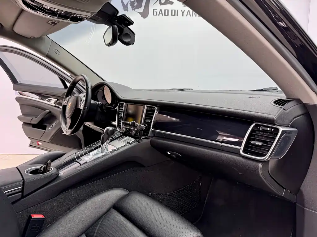 Porsche Panamera 2016 — фото 17