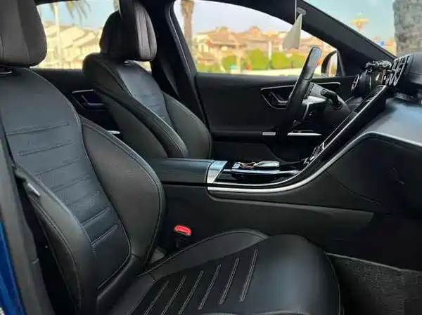 Mercedes-Benz C-Class 2022