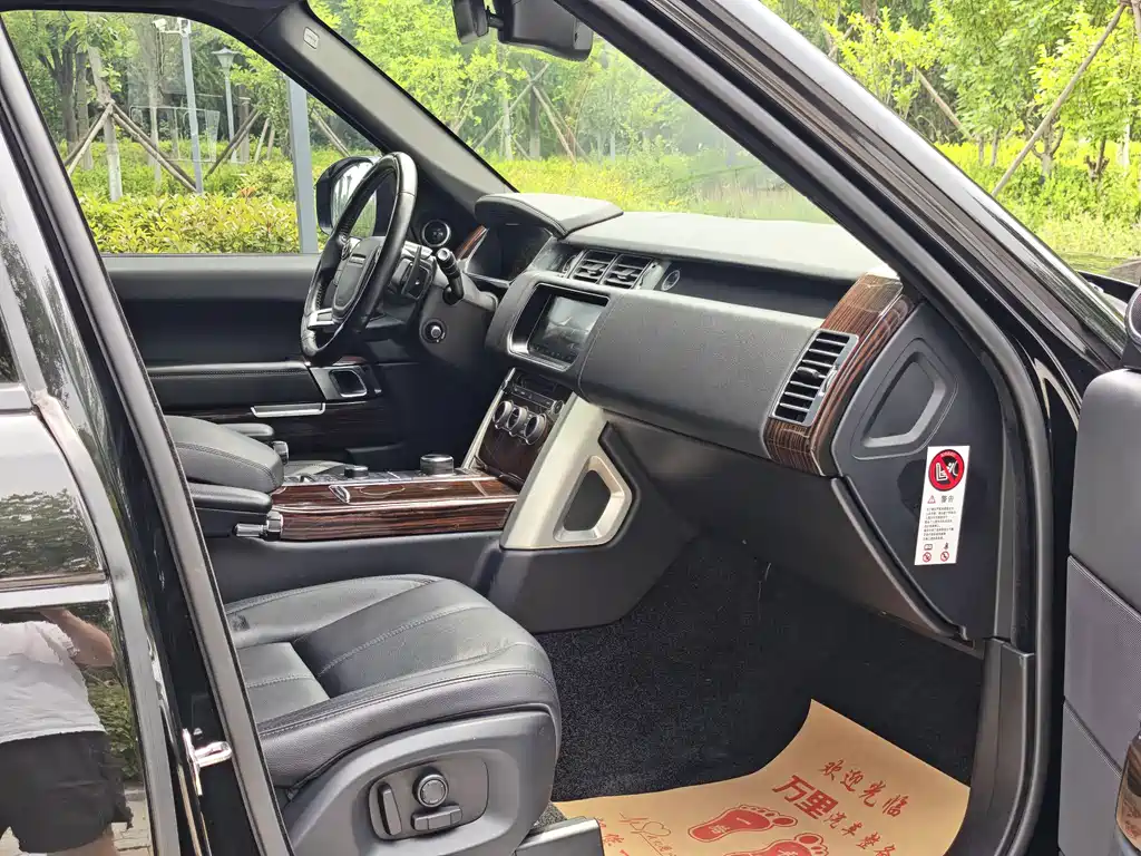 Land Rover Range Rover 2018 — фото 10