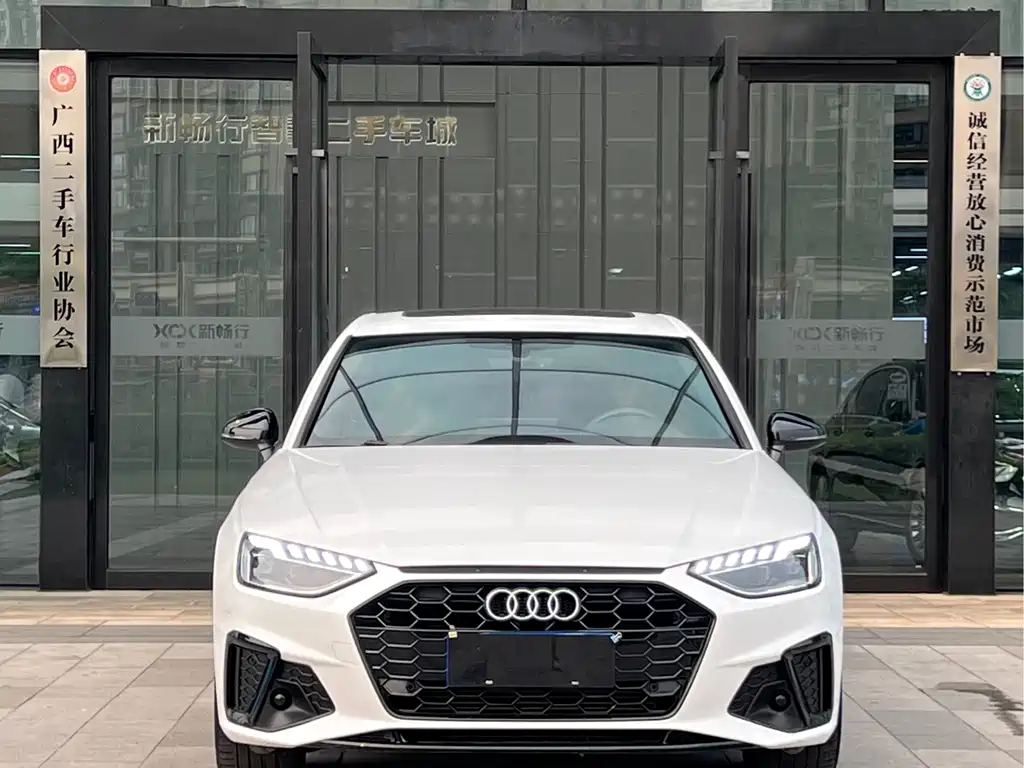 Audi A4L 2023 — фото 2