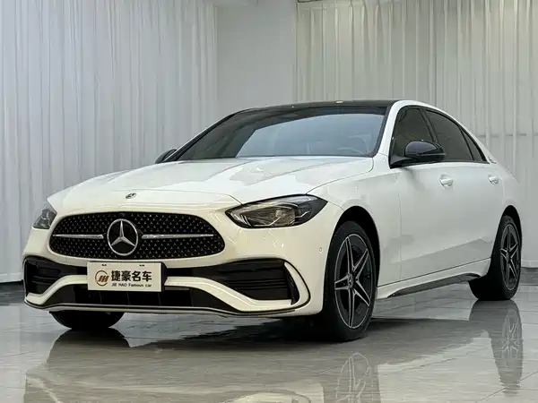 Mercedes-Benz C-Class 2024