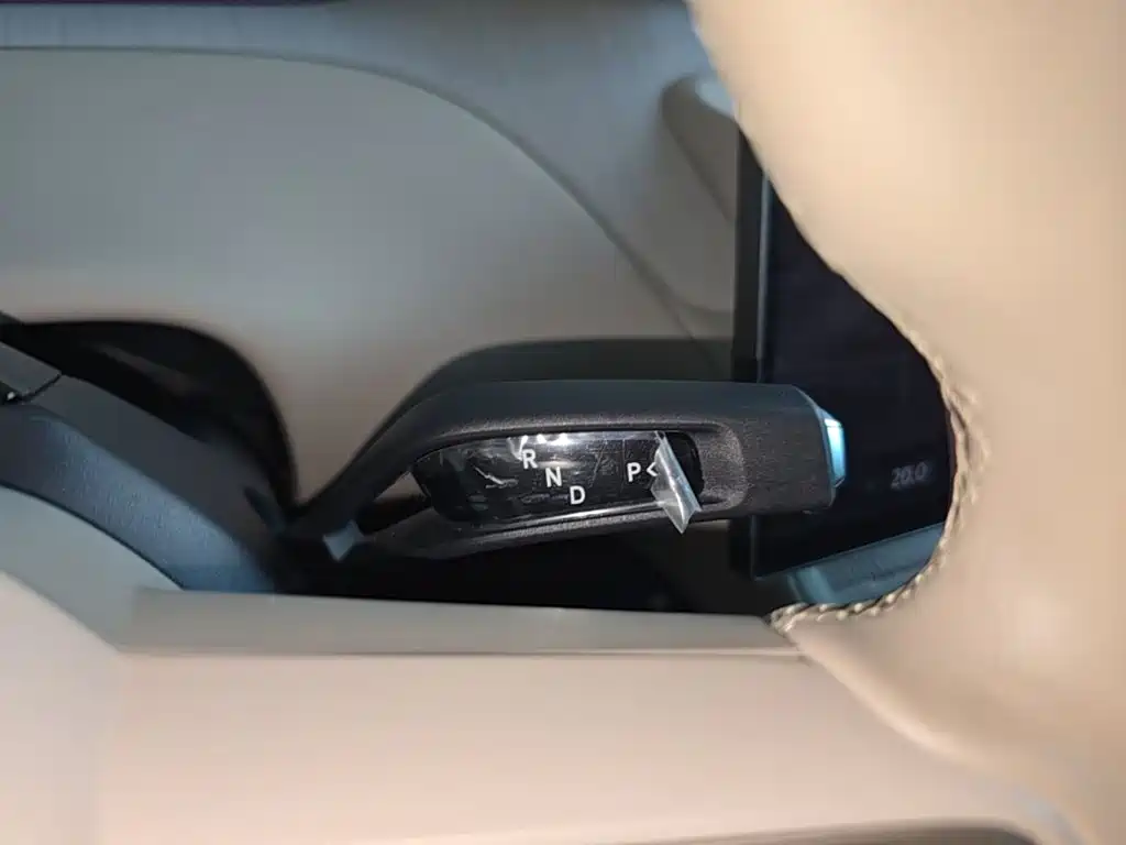 Xiaomi YU7 2025 — фото 10