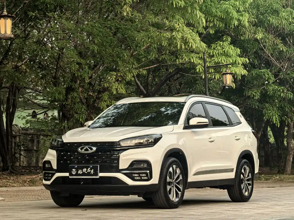 Chery Tiggo 8 2024 — фото 1