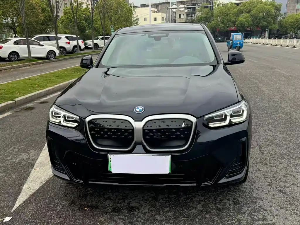 BMW iX3 2023 — фото 2