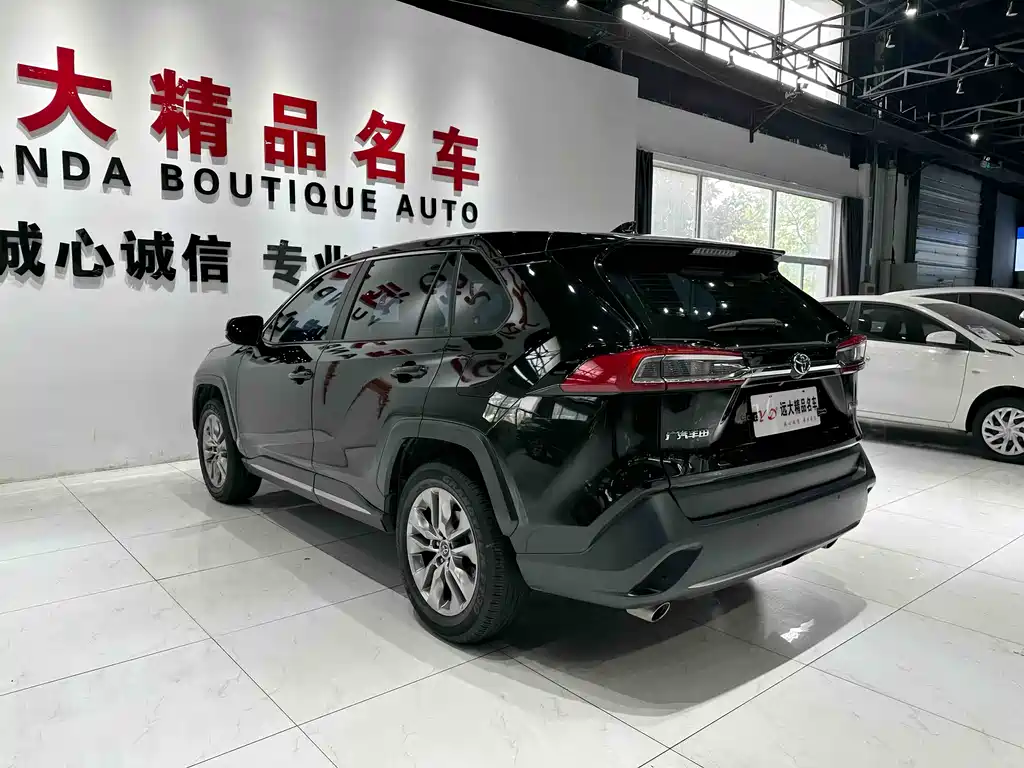 Toyota Wildlander 2022 — фото 18