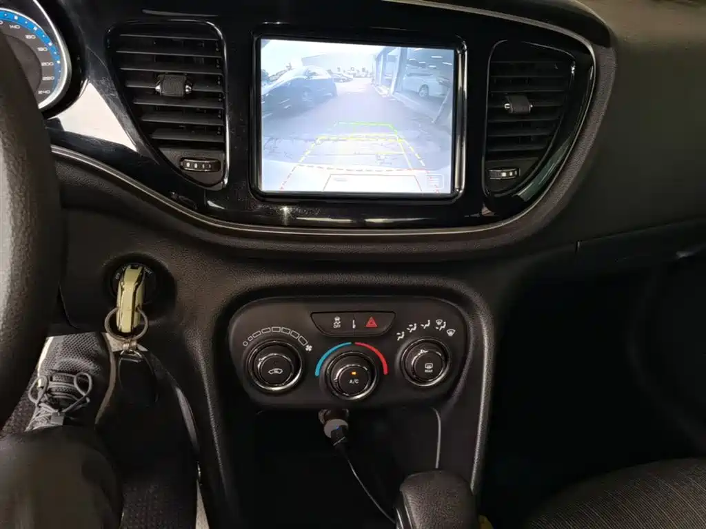 Fiat Viaggio 2015 — фото 13