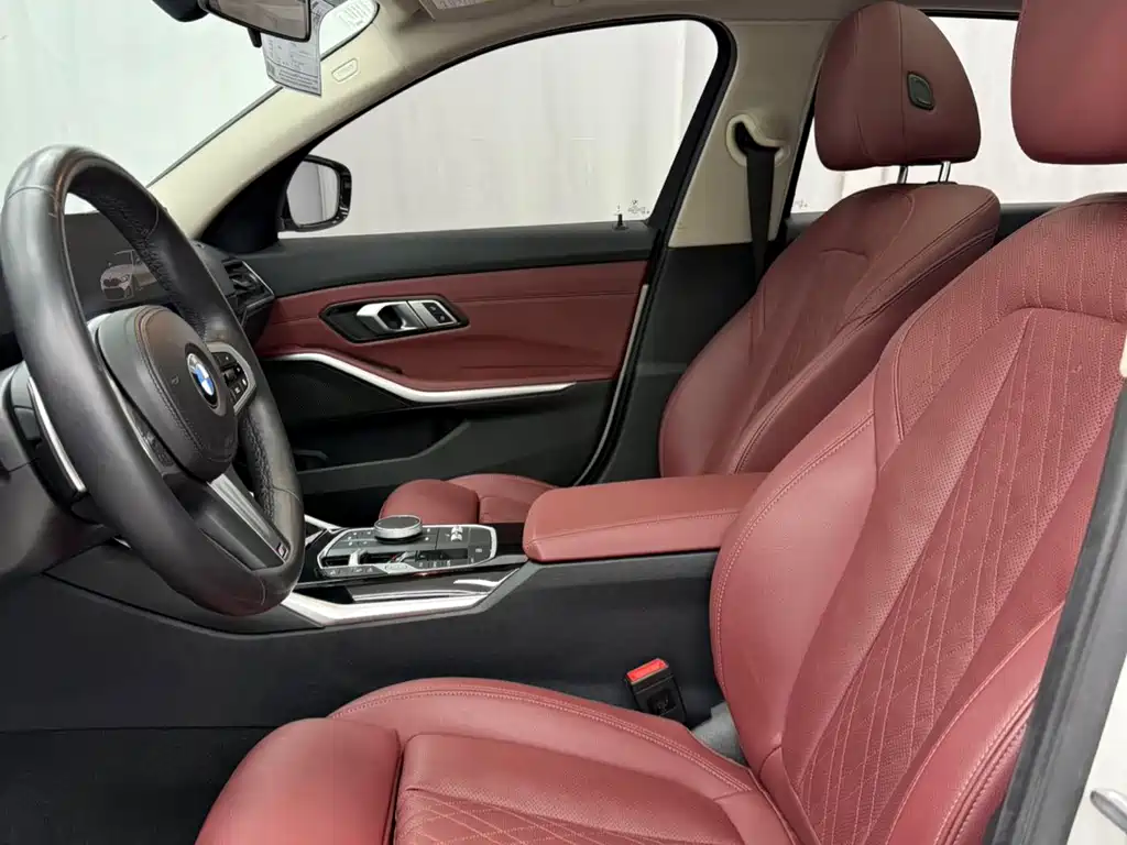 BMW 3 Series 2023 — фото 11