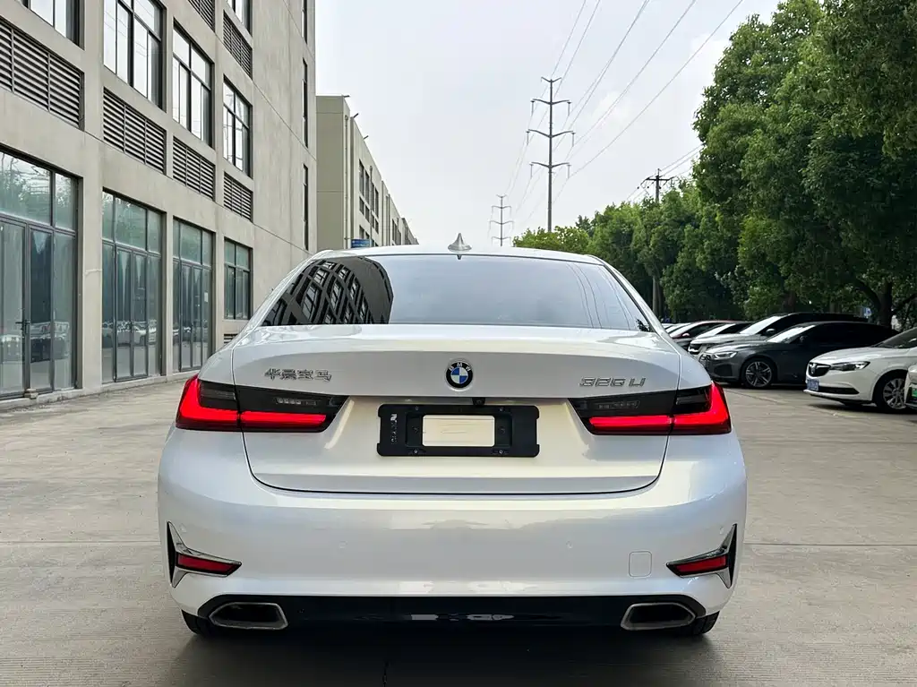 BMW 3 Series 2020 — фото 14