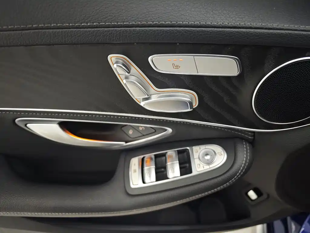 Mercedes-Benz C-Class 2019 — фото 12