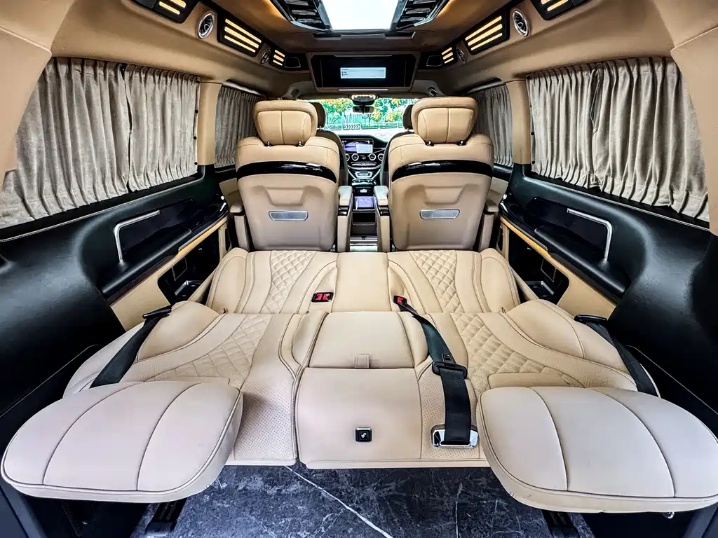 Mercedes-Benz Vito 2023 — фото 33