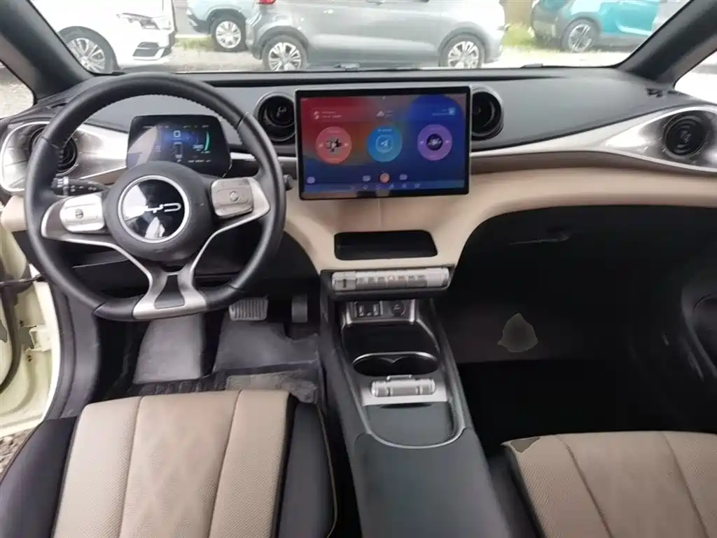 BYD Dolphin 2023 — фото 10