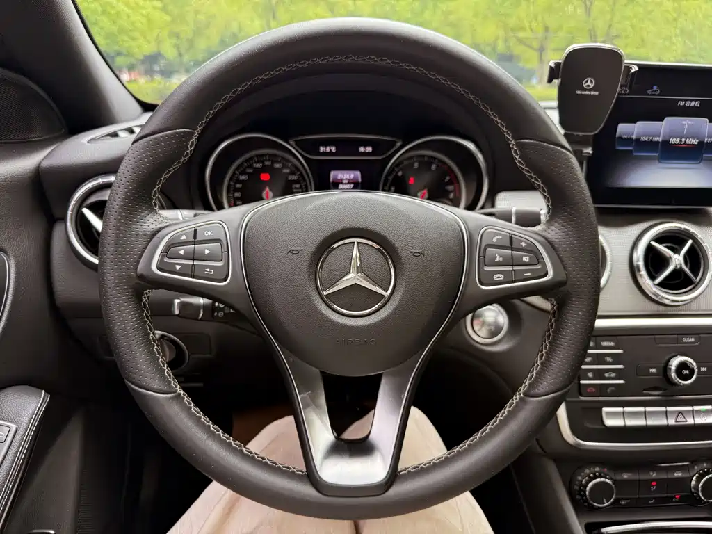 Mercedes-Benz CLA 2018 — фото 14