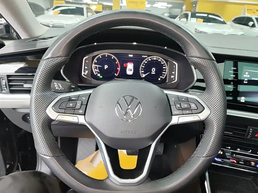 Volkswagen Passat 2025 — фото 11