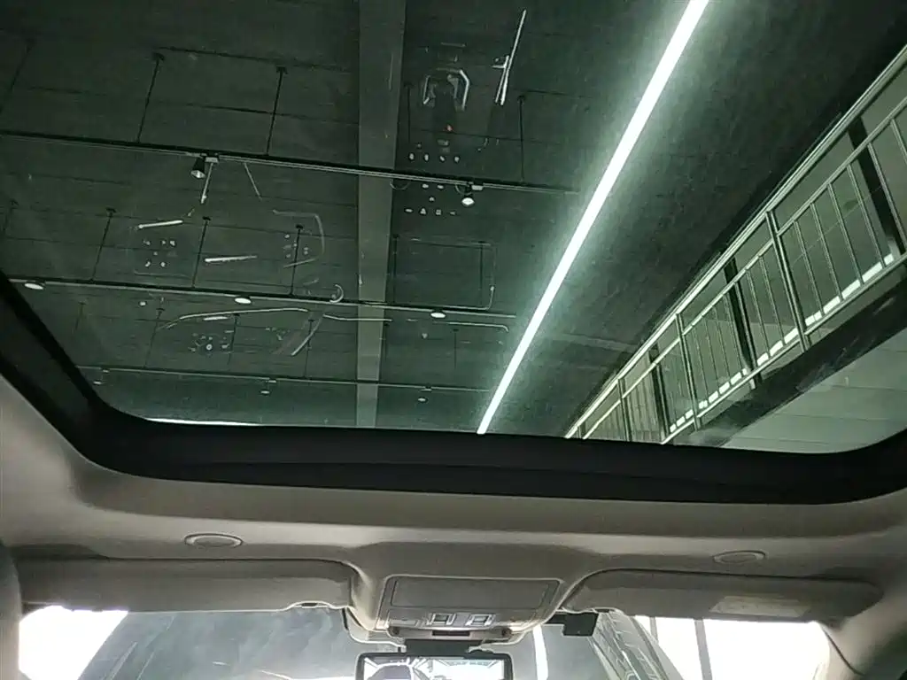Land Rover Evoque 2022 — фото 18