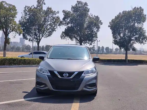 Nissan Tiida 2021