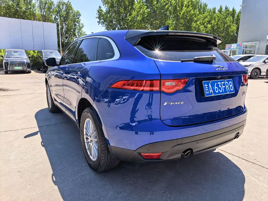 Jaguar F-PACE 2019 — фото 8