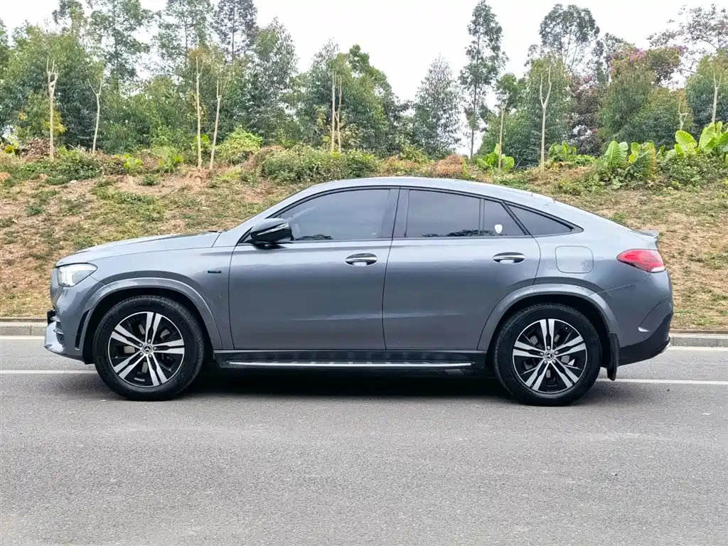 Mercedes-Benz GLE Coupe New Energy 2021 — фото 4