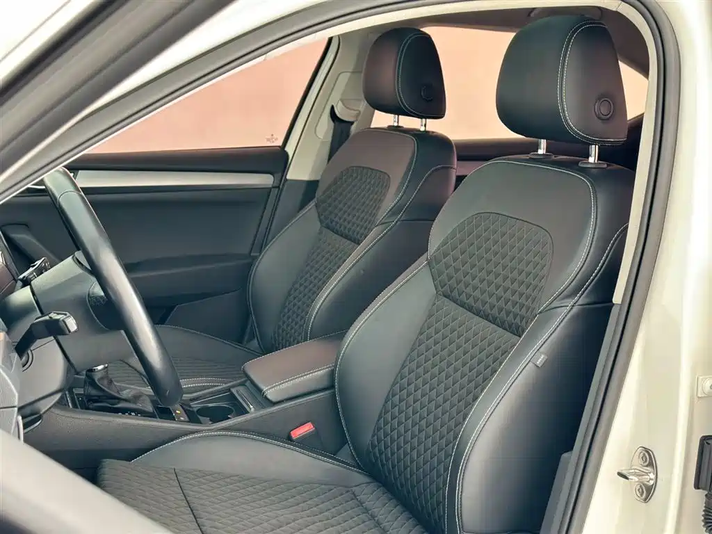 Skoda Speedy 2016 — фото 21