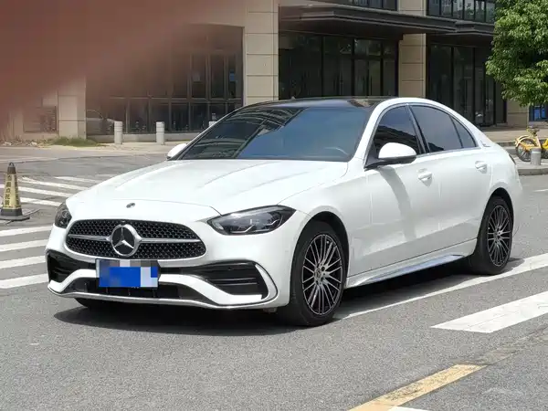 Mercedes-Benz C-Class 2024