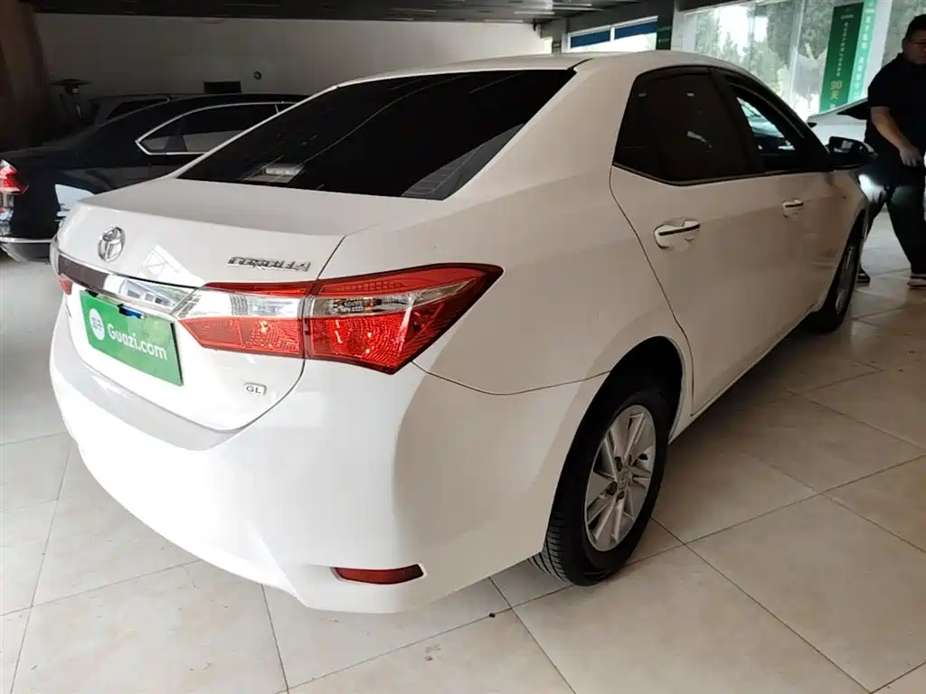 Toyota Corolla 2017 — фото 7