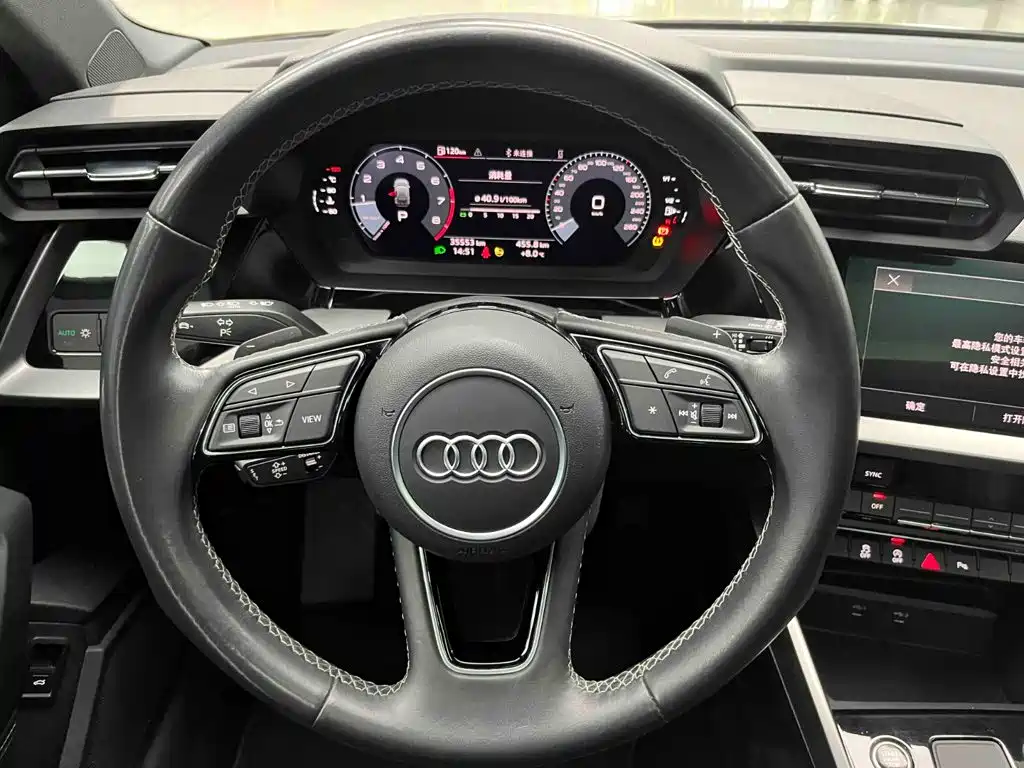 Audi A3 2023 — фото 5