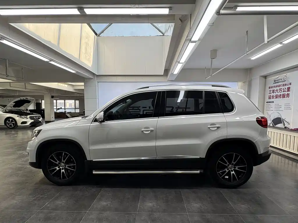Volkswagen Tiguan 2015 — фото 4