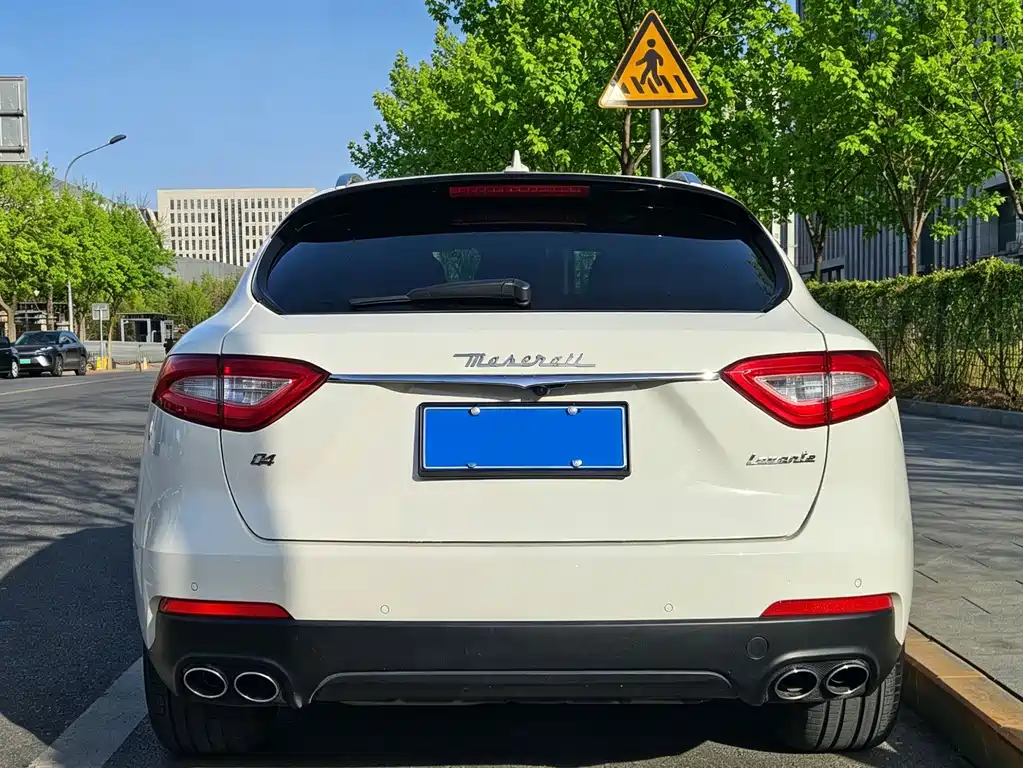 Maserati Levante 2020 — фото 5