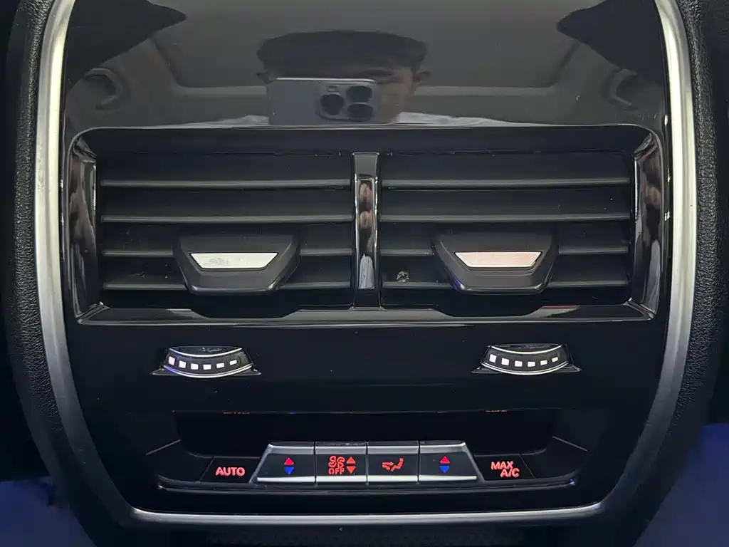 BMW X7 2022 — фото 17