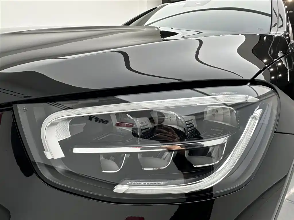 Mercedes-Benz GLC 2020 — фото 29